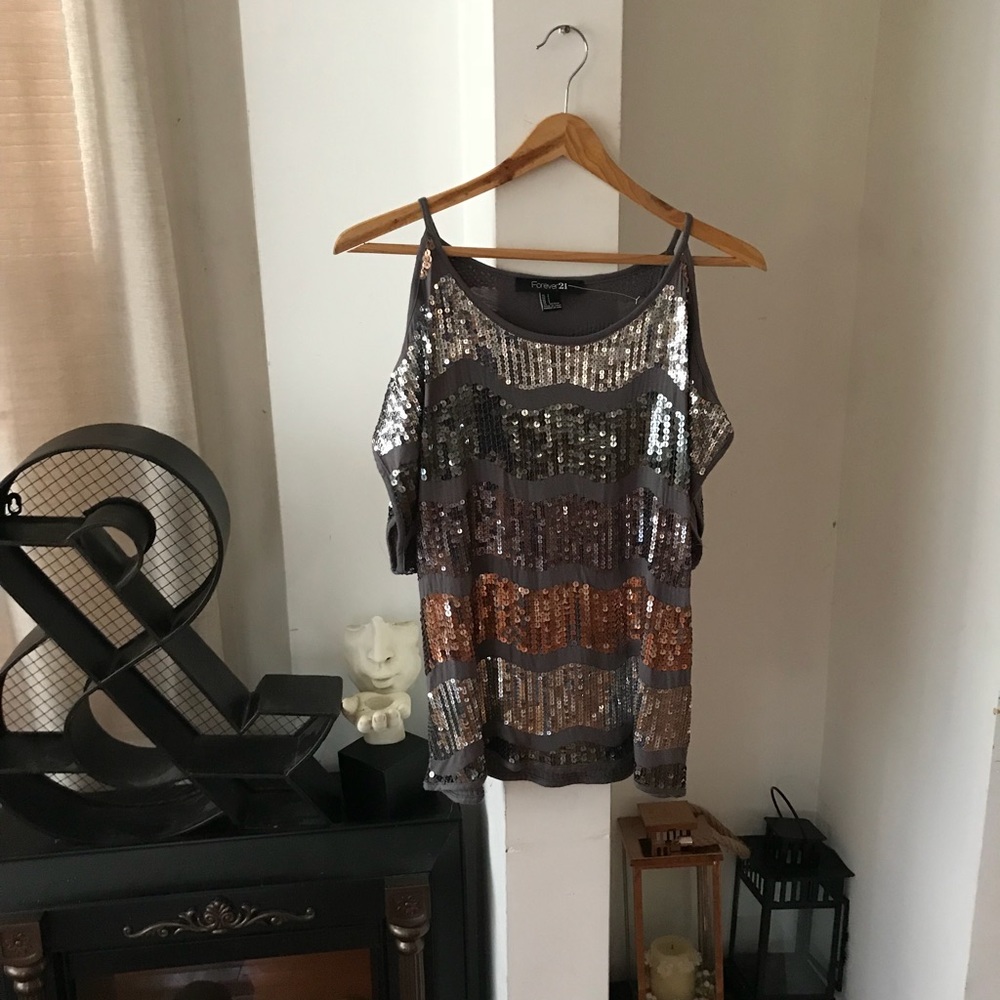 Open shoulder top new tags off